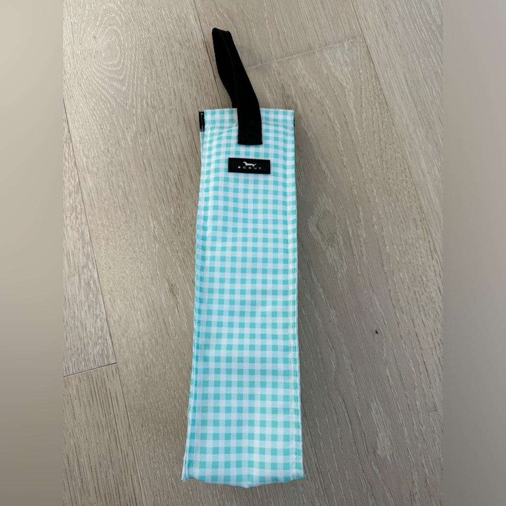 BRAND NEW Scout wine bag